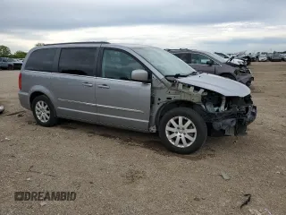 2014 Chrysler Town & Country Touring with VIN 2C4RC1BG1ER225720, listed as a Copart auction lot 58071165 with 104,502 mi miles and Salvage title. Bid and sale history available at DreamBid. Image 4.