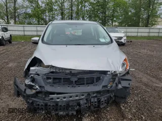 2013 Ford C-Max SE z VIN 1FADP5AU2DL536924, wystawiony jako Copart lot #58191295 z przebiegiem 84 150 mil mil oraz Szkoda całkowita • Salvage title. Historia ofert i sprzedaży dostępna na DreamBid. Obrazek 5.