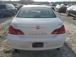 2006 Toyota Avalon XL z VIN 4T1BK36B66U102879, wystawiony jako Copart lot #41870725 z przebiegiem 307 922 mil mil oraz Szkoda całkowita • Salvage title. Historia ofert i sprzedaży dostępna na DreamBid. Obrazek 6.