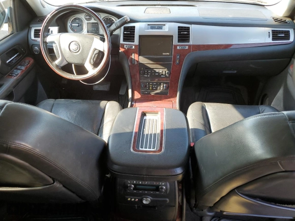 2012 Cadillac Escalade z VIN 1GYS4GEF8CR189283, wystawiony jako Copart lot #66430754 z przebiegiem 219 132 mil mil oraz Czysty tytuł • Clean title. Historia ofert i sprzedaży dostępna na DreamBid. Obrazek 8.
