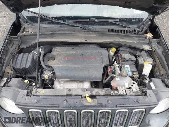 2015 Jeep Renegade Latitude z VIN ZACCJBBT8FPB25943, wystawiony jako IAAI lot #42120185 z przebiegiem 103 956 mil mil oraz . Historia ofert i sprzedaży dostępna na DreamBid. Obrazek 10.