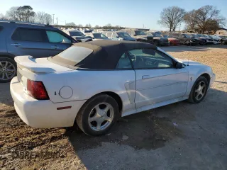 2001 Ford Mustang Deluxe with VIN 1FAFP44491F217660, listed as a Copart auction lot 47299805 with 176,207 mi miles and Salvage Title. Bid and sale history available at carsss.com. Image 3.