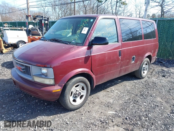 2005 GMC Safari with VIN 1GKDM19X15B500082, listed as a IAAI auction lot 41803802 with Not Provided miles. Bid and sale history available at carsss.com. Image 2.