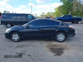 2010 Nissan Altima 2.5 S with VIN 1N4AL2AP2AN449550, listed as a IAAI auction lot 41542501 with 132,314 mi miles. Bid and sale history available at carsss.com. Image 15.
