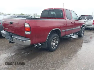 2002 Toyota Tundra SR5 with VIN 5TBRN34112S231284, listed as a IAAI auction lot 41886121 with 364,985 mi miles and . Bid and sale history available at DreamBid. Image 4.