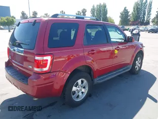 2010 Ford Escape Limited z VIN 1FMCU9EG8AKB12381, wystawiony jako IAAI lot #42385229 z przebiegiem 141 657 mil mil oraz . Historia ofert i sprzedaży dostępna na DreamBid. Obrazek 4.