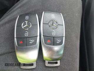 2021 Mercedes-Benz GLS 450 с VIN 4JGFF5KE9MA439143, выставлен на аукционе IAAI как лот 42147313 с пробегом 27 231 миль миль и . История ставок и продаж доступна на DreamBid. Изображение 11.
