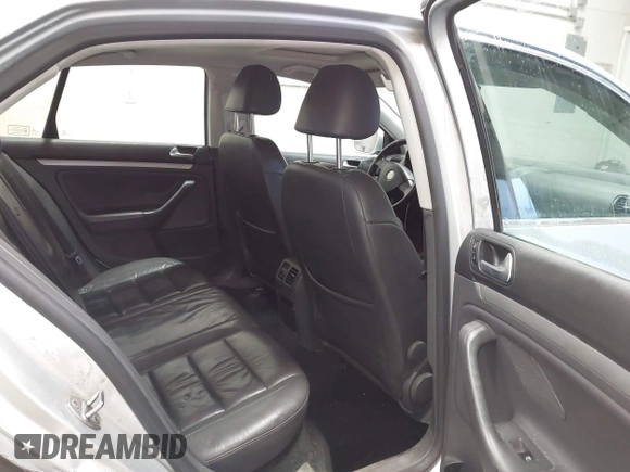2007 Volkswagen Jetta 2.5 с VIN 3VWDF71K47M018384, выставлен на аукционе IAAI как лот 41400272 с пробегом 103 582 миль миль и . История ставок и продаж доступна на DreamBid. Изображение 8.