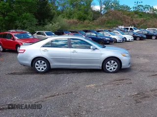 2011 Toyota Camry LE with VIN 4T4BF3EK6BR187499, listed as a IAAI auction lot 41800072 with 186,062 mi miles. Bid and sale history available at carsss.com. Image 13.