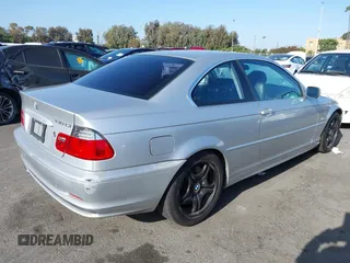 2002 BMW 3 Series 330Ci z VIN WBABN53462PH01495, wystawiony jako IAAI lot #42532216 z przebiegiem 180 545 mil mil oraz . Historia ofert i sprzedaży dostępna na DreamBid. Obrazek 4.