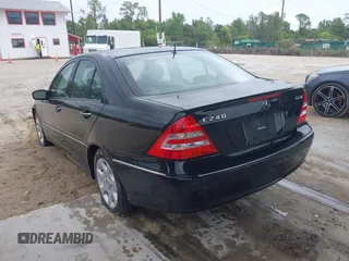 2005 Mercedes-Benz C 240 with VIN WDBRF81J05F557070, listed as a IAAI auction lot 42242556 with 113,139 mi miles and . Bid and sale history available at DreamBid. Image 3.