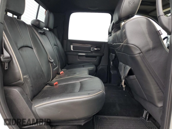 2016 Ram 1500 Limited z VIN 1C6RR7PM9GS207586, wystawiony jako Copart lot #73541024 z przebiegiem 229 032 mil mil oraz Czysty tytuł • Clean title. Historia ofert i sprzedaży dostępna na DreamBid. Obrazek 10.