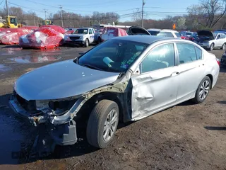 2014 Honda Accord Sedan LX with VIN 1HGCR2F33EA302238, listed as a IAAI auction lot 41984855 with 146,827 mi miles. Bid and sale history available at carsss.com. Image 6.