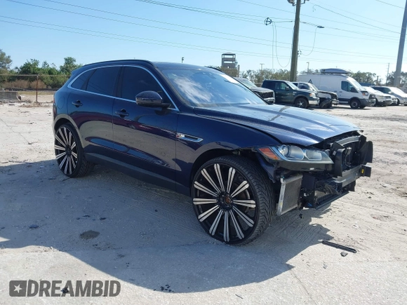2019 Jaguar F-Pace 25t Premium с VIN SADCJ2FX9KA609583, выставлен на аукционе IAAI как лот 41530705 с пробегом 60 013 миль миль и . История ставок и продаж доступна на DreamBid. Изображение 1.