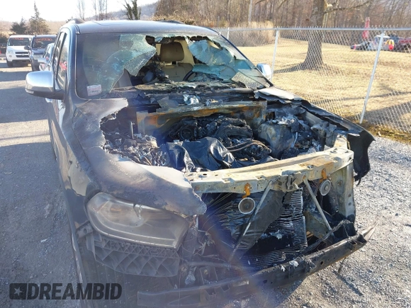 2014 Dodge Durango Citadel with VIN 1C4RDJEG0EC125643, listed as a IAAI auction lot 41461080 with Not Provided miles and . Bid and sale history available at DreamBid. Image 13.