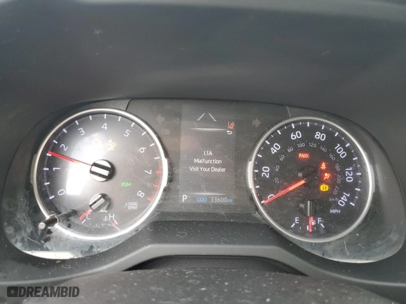 2019 Toyota RAV4 XLE with VIN JTMW1RFV4KD007950, listed as a Copart auction lot 44012885 with 33,600 mi miles and Salvage Title. Bid and sale history available at carsss.com. Image 9.