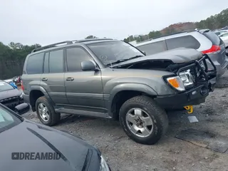 2001 Toyota Land Cruiser with VIN JTEHT05J012004269, listed as a IAAI auction lot 41037545 with 180,814 mi miles. Bid and sale history available at carsss.com. Image 13.