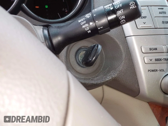 2004 Lexus RX 330 z VIN JTJHA31U040057806, wystawiony jako IAAI lot #42050864 z przebiegiem 218 526 mil mil oraz . Historia ofert i sprzedaży dostępna na DreamBid. Obrazek 11.