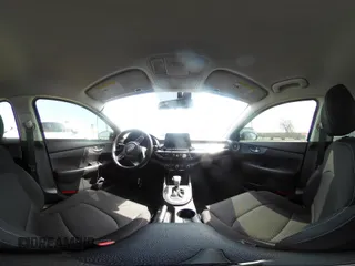 2021 Kia Forte LXS z VIN 3KPF24AD7ME393313, wystawiony jako IAAI lot #42127977 z przebiegiem 44 943 mil mil oraz . Historia ofert i sprzedaży dostępna na DreamBid. Obrazek 18.