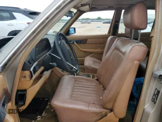 1984 Mercedes-Benz 300 with VIN WDBCB20B7EA028754, listed as a Copart auction lot 50339135 with 152,033 mi miles and Salvage Title. Bid and sale history available at DreamBid. Image 7.