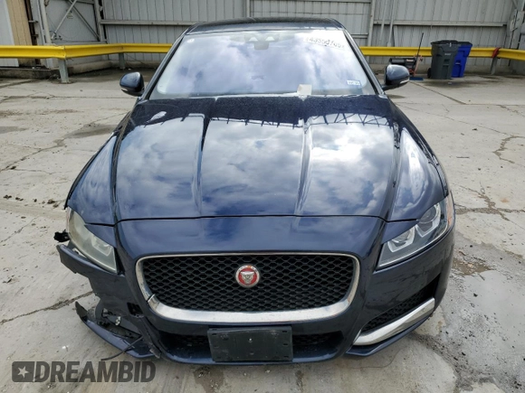 2017 Jaguar XF 35t Premium with VIN SAJBJ4BVXHCY30910, listed as a Copart auction lot 43550705 with 52,408 mi miles and Salvage Title. Bid and sale history available at carsss.com. Image 5.