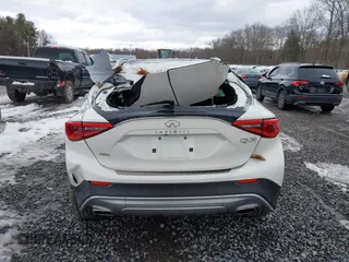 2017 Infiniti QX30 Premium with VIN SJKCH5CR5HA030269, listed as a IAAI auction lot 40977881 with 54,891 mi miles and . Bid and sale history available at DreamBid. Image 16.
