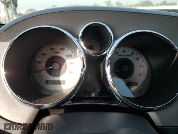 2007 Pontiac Solstice z VIN 1G2MB35B97Y117728, wystawiony jako Copart lot #87267724 z przebiegiem Nie podano mil oraz Szkoda całkowita • Salvage title. Historia ofert i sprzedaży dostępna na DreamBid. Obrazek 9.