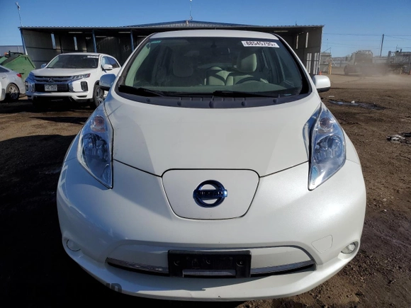 2016 Nissan LEAF S with VIN 1N4BZ0CP4GC305314, listed as a Copart auction lot 88545795 with 44,709 mi miles and Clean Title. Bid and sale history available at carsss.com. Image 5.