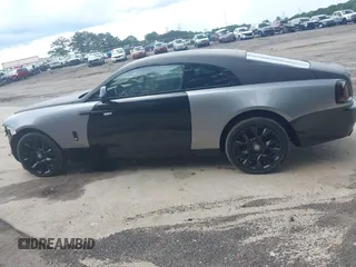 2017 Rolls-Royce Wraith z VIN SCA665C52HUX86814, wystawiony jako IAAI lot #41588718 z przebiegiem 11 277 mil mil oraz . Historia ofert i sprzedaży dostępna na DreamBid. Obrazek 15.
