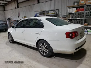 2006 Volkswagen Jetta 2.5L with VIN 3VWSF71K56M621057, listed as a Copart auction lot 45646075 with 198,098 mi miles and Salvage title. Bid and sale history available at DreamBid. Image 2.