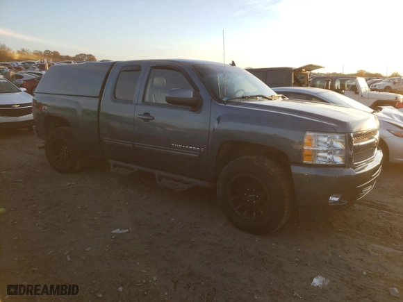 2009 Chevrolet Silverado 1500 LTZ with VIN 1GCEK39019Z276278, listed as a Copart auction lot 82020864 with 167,777 mi miles and Salvage Title. Bid and sale history available at carsss.com. Image 4.