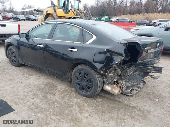 2018 Nissan Altima 2.5 SR with VIN 1N4AL3APXJC189710, listed as a IAAI auction lot 41774983 with 107,228 mi miles. Bid and sale history available at carsss.com. Image 3.