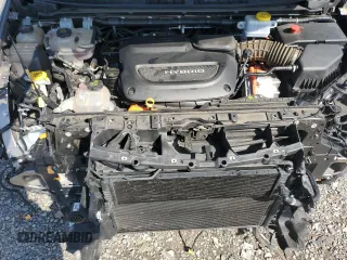 2018 Chrysler Pacifica Hybrid Limited z VIN 2C4RC1N73JR183492, wystawiony jako Copart lot #61833135 z przebiegiem 60 167 mil mil oraz Szkoda całkowita • Salvage title. Historia ofert i sprzedaży dostępna na DreamBid. Obrazek 12.