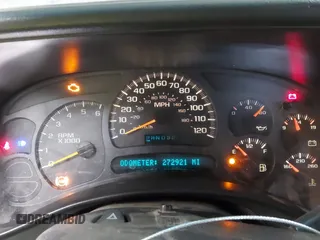 2004 Chevrolet Silverado 1500 Work Truck with VIN 1GCEC14X24Z263232, listed as a IAAI auction lot 41720611 with 272,921 mi miles. Bid and sale history available at carsss.com. Image 7.