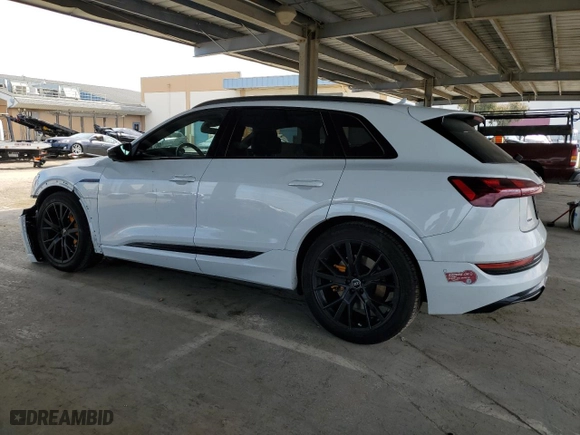 2022 Audi e-tron Chronos with VIN WA1VABGE8NB024505, listed as a Copart auction lot 47444995 with 45,476 mi miles and Salvage Title. Bid and sale history available at carsss.com. Image 2.