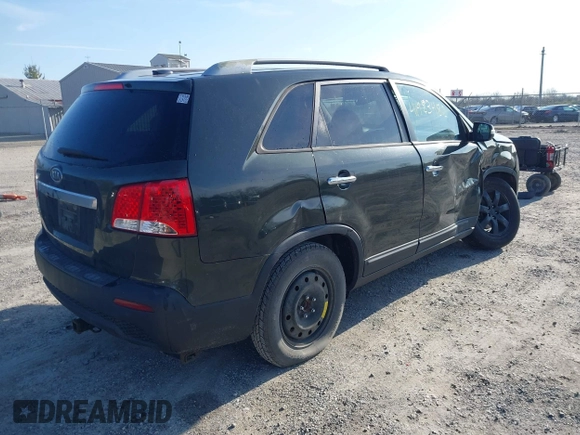 2012 Kia Sorento LX with VIN 5XYKT3A64CG235472, listed as a IAAI auction lot 41983480 with 213,338 mi miles. Bid and sale history available at carsss.com. Image 4.