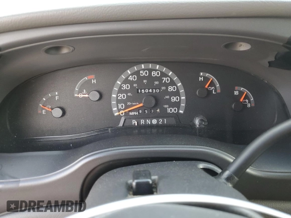 2003 Ford Econoline Passenger XL z VIN 1FBSS31L43HA01742, wystawiony jako Copart lot #48009694 z przebiegiem 150 430 mil mil oraz Szkoda całkowita • Salvage title. Historia ofert i sprzedaży dostępna na DreamBid. Obrazek 9.