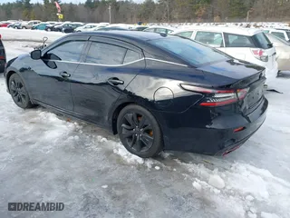 2020 Nissan Maxima SL with VIN 1N4AA6DV3LC375884, listed as a IAAI auction lot 41608588 with 60,531 mi miles. Bid and sale history available at carsss.com. Image 3.