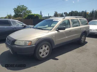 2005 Volvo XC70 z VIN YV1SZ592451199744, wystawiony jako Copart lot #56257095 z przebiegiem 193 139 mil mil oraz Tytuł czysty. Historia ofert i sprzedaży dostępna na DreamBid. Obrazek 1.