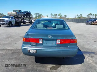 2001 Toyota Camry CE with VIN 4T1BG22K41U782923, listed as a IAAI auction lot 41773916 with 201,038 mi miles and . Bid and sale history available at carsss.com. Image 16.