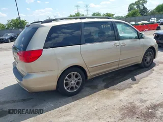 2006 Toyota Sienna XLE z VIN 5TDZA22C26S514915, wystawiony jako IAAI lot #42537779 z przebiegiem 200 238 mil mil oraz . Historia ofert i sprzedaży dostępna na DreamBid. Obrazek 4.