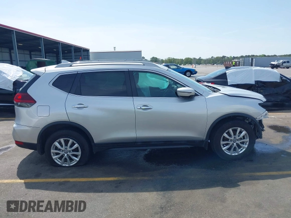 2018 Nissan Rogue SV with VIN 5N1AT2MT1JC765161, listed as a IAAI auction lot 41917911 with 46,724 mi miles and . Bid and sale history available at carsss.com. Image 13.
