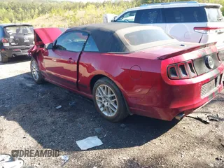 2014 Ford Mustang V6 with VIN 1ZVBP8EM0E5276555, listed as a IAAI auction lot 41995485 with 77,141 mi miles. Bid and sale history available at carsss.com. Image 3.