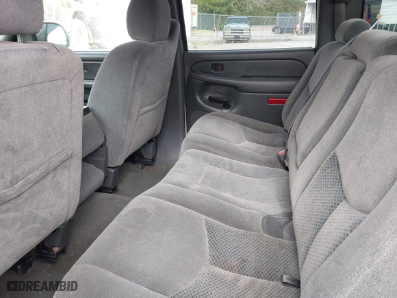 2006 Chevrolet Silverado 1500 LT1 with VIN 2GCEC13T161155954, listed as a IAAI auction lot 41643598 with 222,321 mi miles. Bid and sale history available at carsss.com. Image 8.