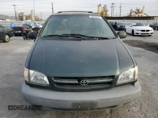 1999 Toyota Sienna CE with VIN 4T3ZF19C1XU146082, listed as a Copart auction lot 82063524 with 158,294 mi miles and Clean Title. Bid and sale history available at carsss.com. Image 5.