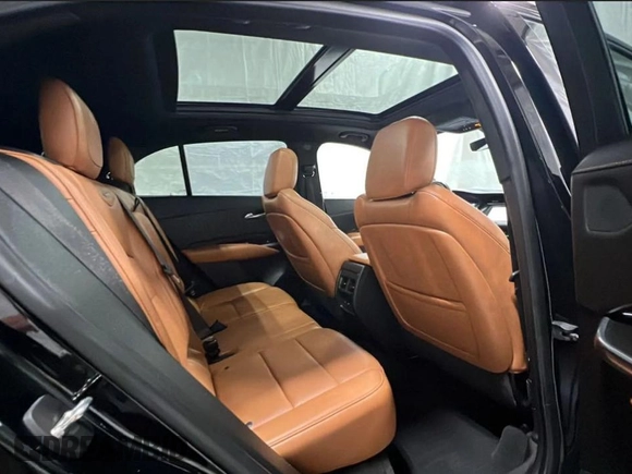 2019 Cadillac XT4 AWD Sport с VIN 1GYFZFR49KF139367, выставлен на аукционе Copart как лот 66960735 с пробегом 83 326 миль миль и Чистый • Clean title. История ставок и продаж доступна на DreamBid. Изображение 6.