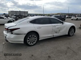 2018 Lexus LS with VIN JTHC51FF4J5001882, listed as a Copart auction lot 63924304 with 30,140 mi miles and Salvage Title. Bid and sale history available at carsss.com. Image 3.