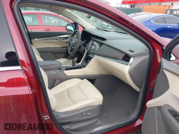 2017 Cadillac XT5 Premium Luxury AWD with VIN 1GYKNERS8HZ119329, listed as a IAAI auction lot 41342442 with 168,320 mi miles. Bid and sale history available at carsss.com. Image 5.