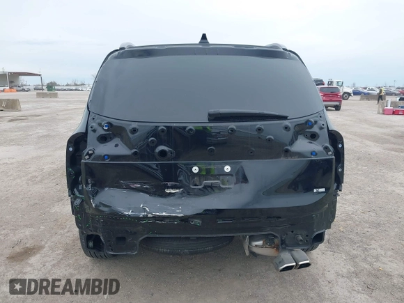 2024 Kia Telluride EX X-Line z VIN 5XYP3DGC5RG473610, wystawiony jako IAAI lot #41360858 z przebiegiem 13 825 mil mil oraz . Historia ofert i sprzedaży dostępna na DreamBid. Obrazek 17.