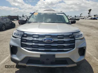 2025 Ford Explorer Active with VIN 1FMUK7DH9SGA20466, listed as a Copart auction lot 56994125 with 6,176 mi miles and Salvage title. Bid and sale history available at DreamBid. Image 5.